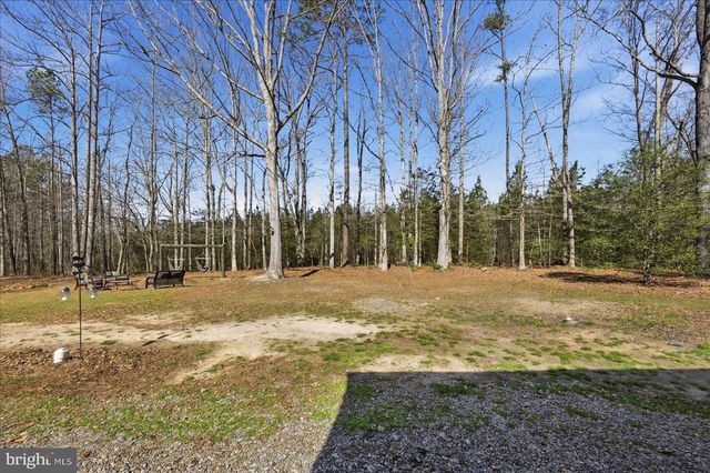 18438 BEAZLEY LN, Milford, VA 22514