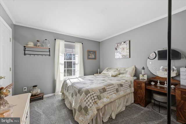 18438 BEAZLEY LN, Milford, VA 22514