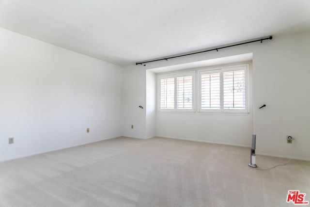 19550 Turtle Springs Way, Los Angeles, CA 91326
