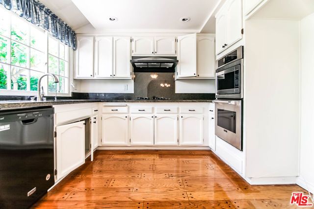 19550 Turtle Springs Way, Los Angeles, CA 91326