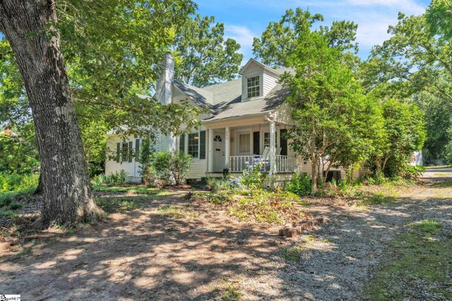 206 W Farley Avenue, Laurens, SC 29360