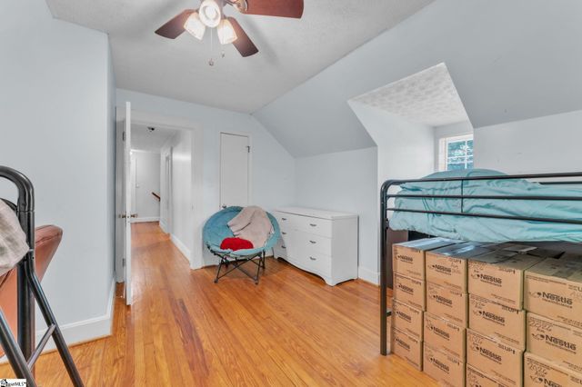 206 W Farley Avenue, Laurens, SC 29360