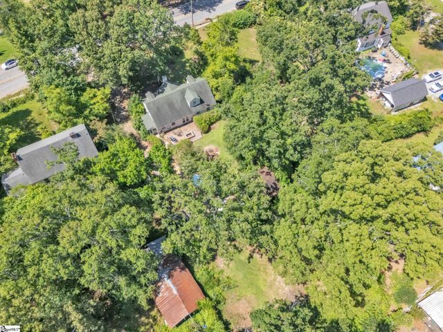 206 W Farley Avenue, Laurens, SC 29360