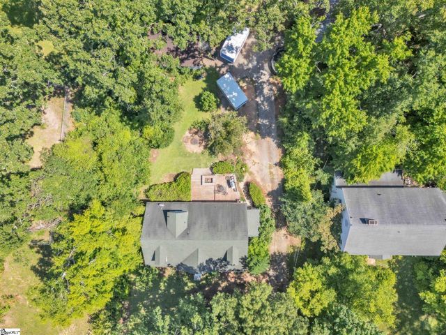 206 W Farley Avenue, Laurens, SC 29360