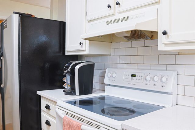 4051 Country Meadows Circle, Granbury, TX 76049