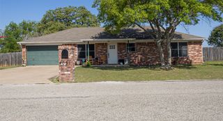 4051 Country Meadows Circle, Granbury, TX 76049