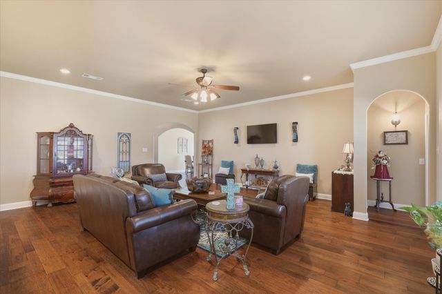 453 Kincannon Lane, Rhome, TX 76078
