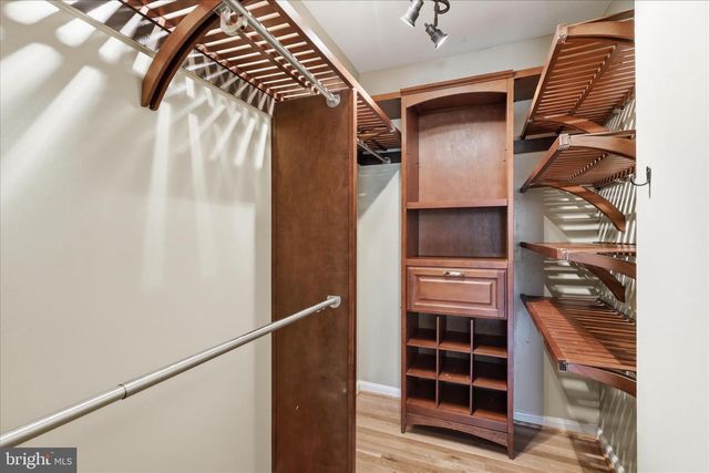 4003 KLOMAN ST, Annandale, VA 22003