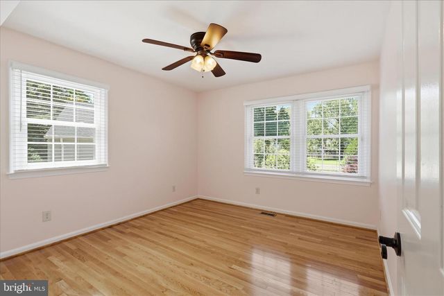 4003 KLOMAN ST, Annandale, VA 22003