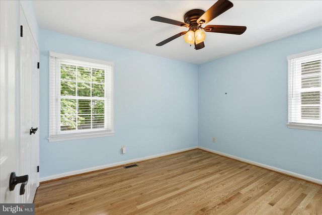 4003 KLOMAN ST, Annandale, VA 22003