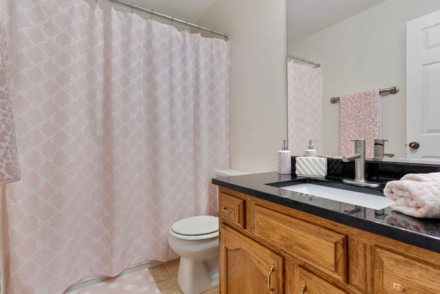 2838 Meadow Lane W-2, Schaumburg, IL 60193