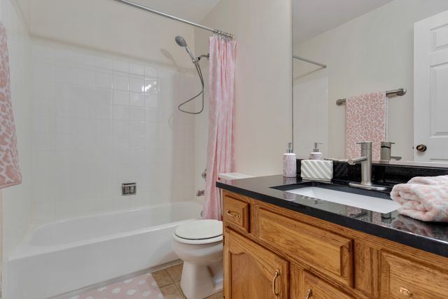 2838 Meadow Lane W-2, Schaumburg, IL 60193