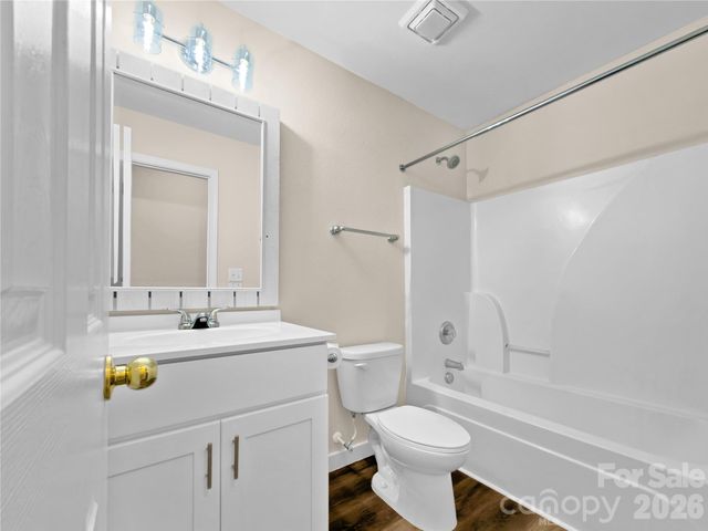 1843 Rustic Barn Drive, Huntersville, NC 28078
