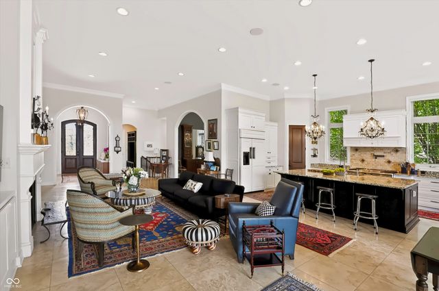 15153 Kampen Circle, Carmel, IN 46033