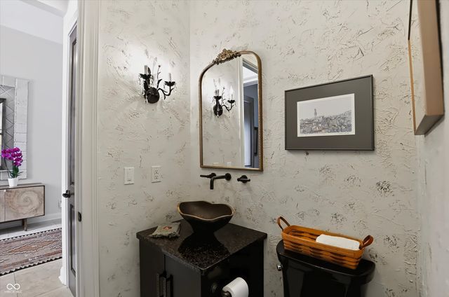15153 Kampen Circle, Carmel, IN 46033