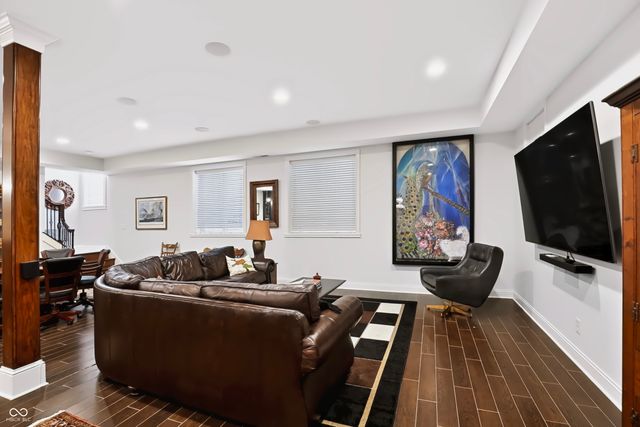 15153 Kampen Circle, Carmel, IN 46033