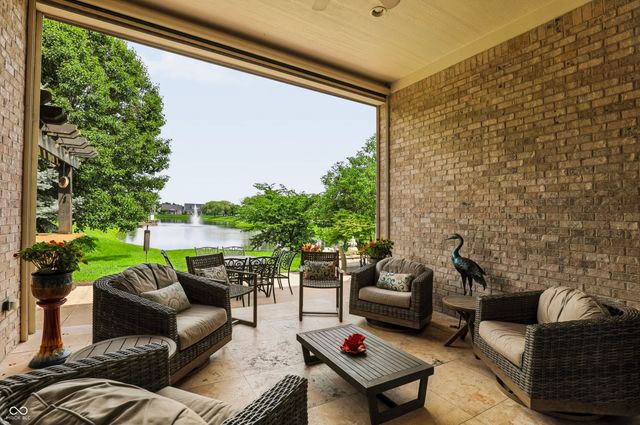 15153 Kampen Circle, Carmel, IN 46033