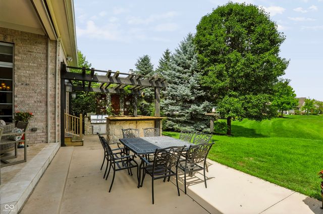15153 Kampen Circle, Carmel, IN 46033