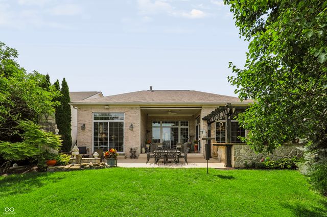 15153 Kampen Circle, Carmel, IN 46033