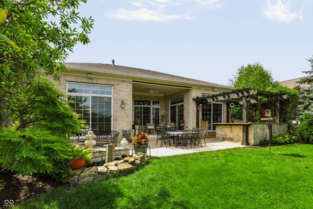 15153 Kampen Circle, Carmel, IN 46033