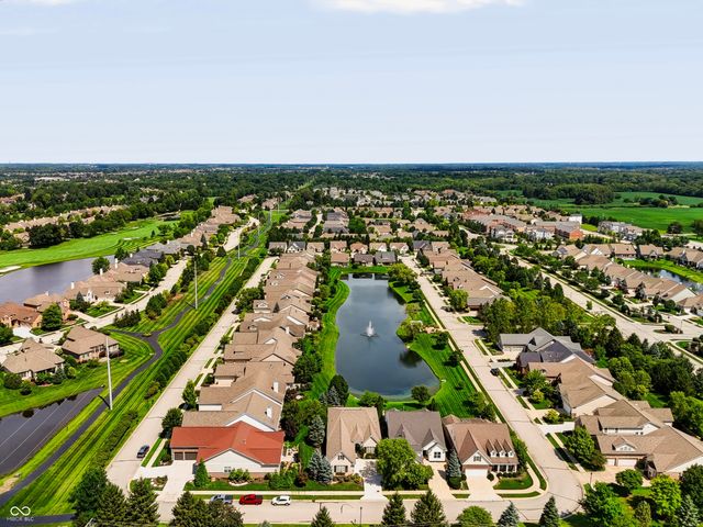 15153 Kampen Circle, Carmel, IN 46033