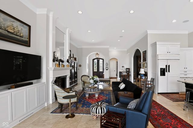 15153 Kampen Circle, Carmel, IN 46033