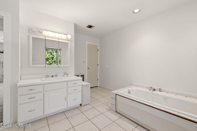 24 Sixth Street, Hazlet, NJ 07734