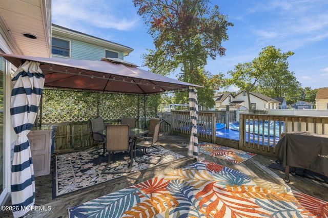 24 Sixth Street, Hazlet, NJ 07734