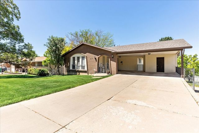 5045 S 2500 W, Roy, UT 84067