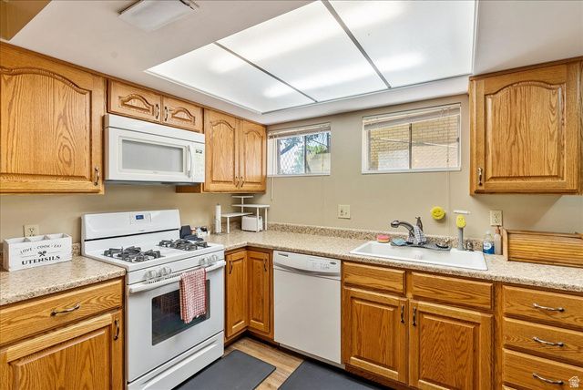 5045 S 2500 W, Roy, UT 84067