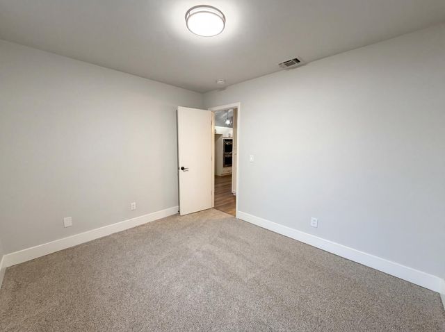 703 Shasta St, Roseville, CA 95678