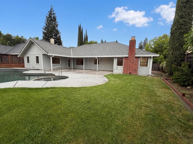 703 Shasta St, Roseville, CA 95678