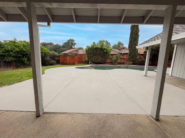 703 Shasta St, Roseville, CA 95678