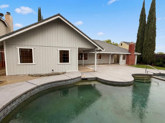 703 Shasta St, Roseville, CA 95678