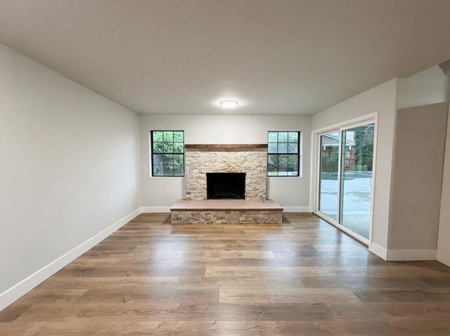 703 Shasta St, Roseville, CA 95678