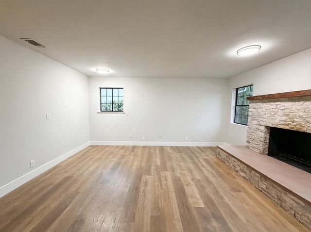 703 Shasta St, Roseville, CA 95678