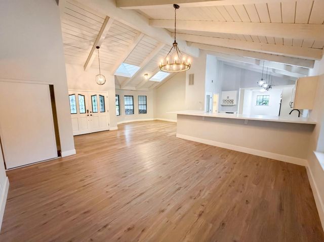 703 Shasta St, Roseville, CA 95678