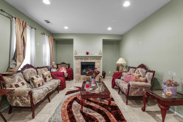 82600 Lordsburg Drive, Indio, CA 92203