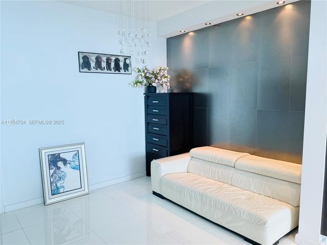 900 Biscayne Blvd 4504, Miami, FL 33132