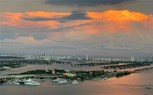 900 Biscayne Blvd 4504, Miami, FL 33132