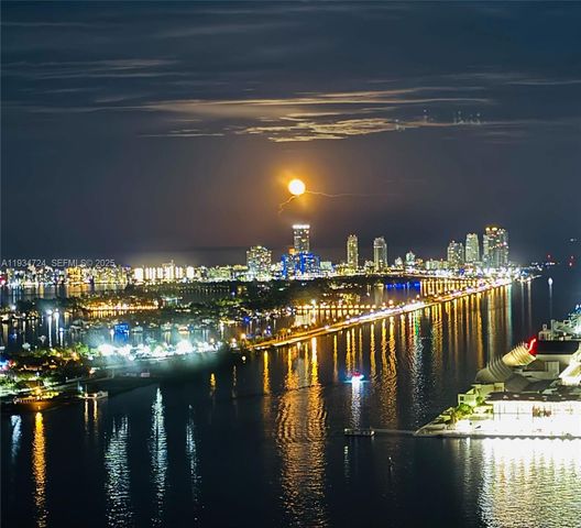 900 Biscayne Blvd 4504, Miami, FL 33132