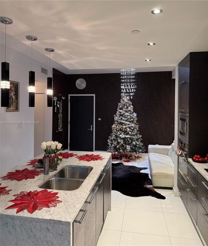 900 Biscayne Blvd 4504, Miami, FL 33132