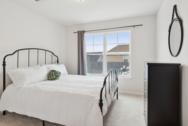 875 Station Boulevard, Elburn, IL 60119