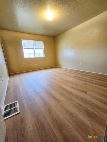 4301 Alan Kent Drive, Killeen, TX 76549