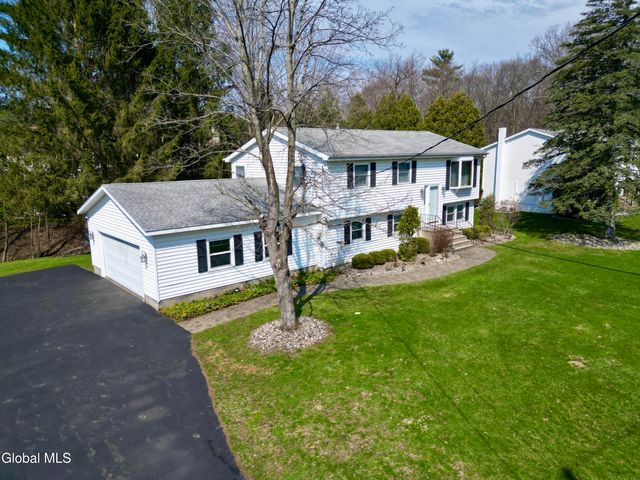 48 Grissom Drive, Clifton Park, NY 12065