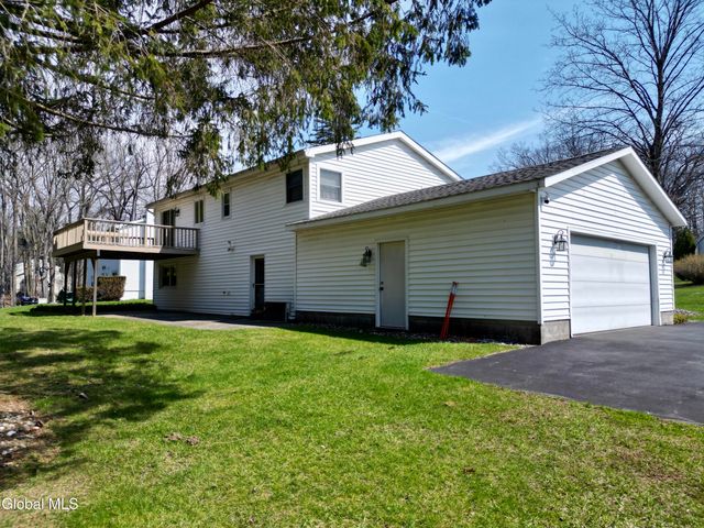 48 Grissom Drive, Clifton Park, NY 12065