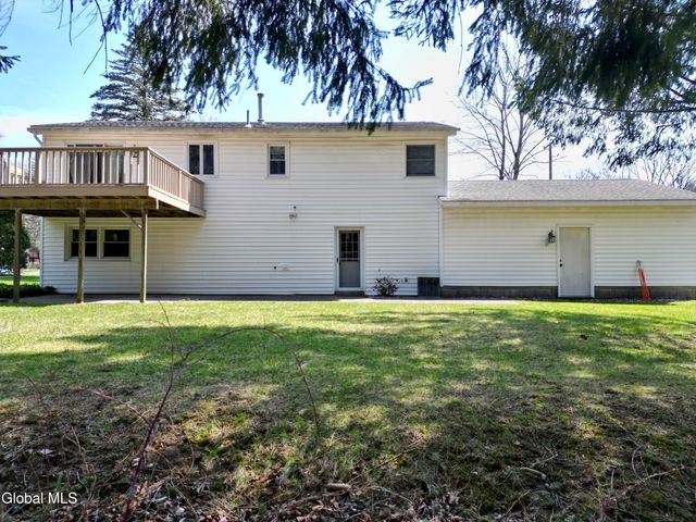 48 Grissom Drive, Clifton Park, NY 12065