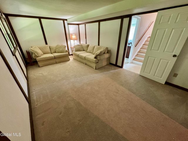 48 Grissom Drive, Clifton Park, NY 12065
