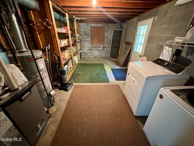 48 Grissom Drive, Clifton Park, NY 12065