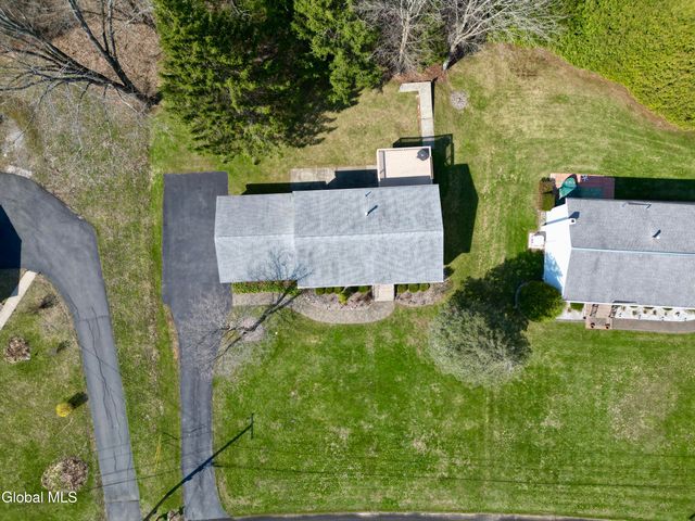 48 Grissom Drive, Clifton Park, NY 12065